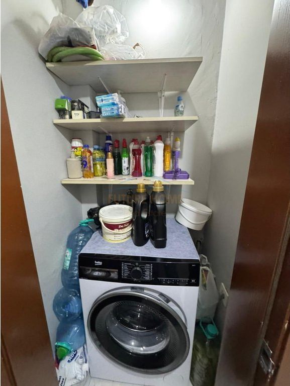 Shitet, Apartament 2+1+2, Laprake, Tirane