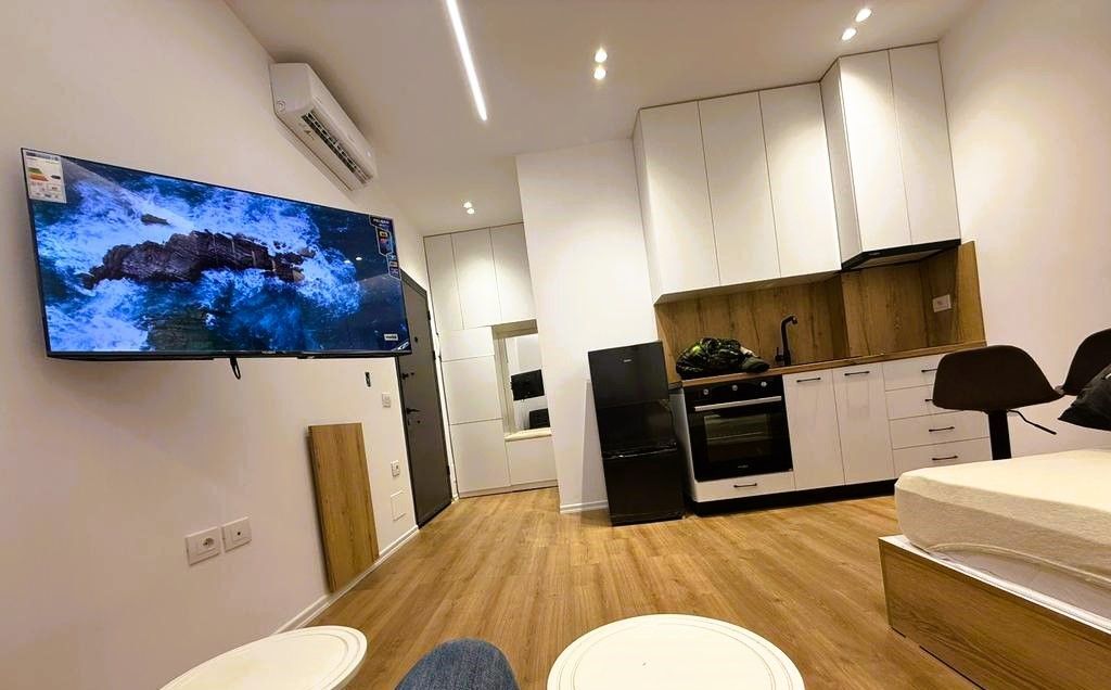 Studio apartment for rent near 5 Maji