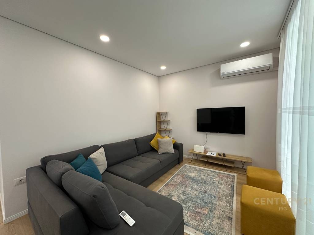 Shitet Apartament 2+1 tek San Pietro!