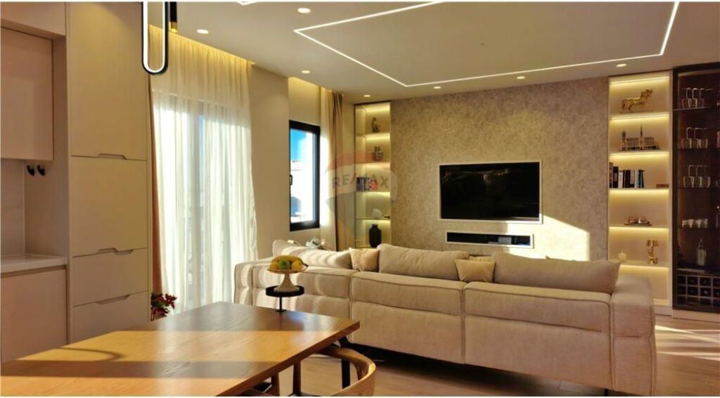 Apartament ne shitje , Uji i Ftohte