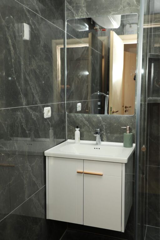 Apartament 1+1 për Qira – Vollga, Durrës 🌊