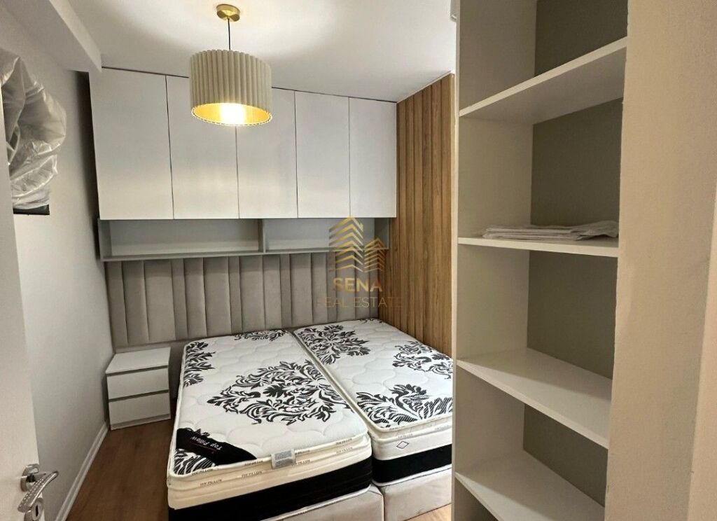 Qira, Apartament 1+1, Medreseja – Tregu 5 Maji, 45,000 Lek
