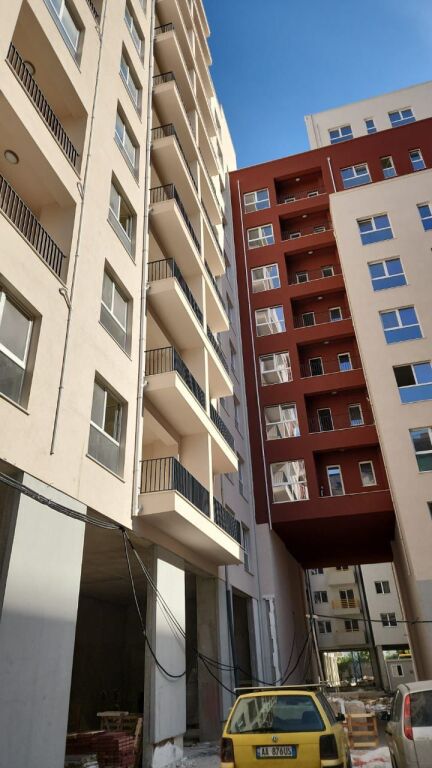 Shitet 2+1 te Rr dritan Hoxha