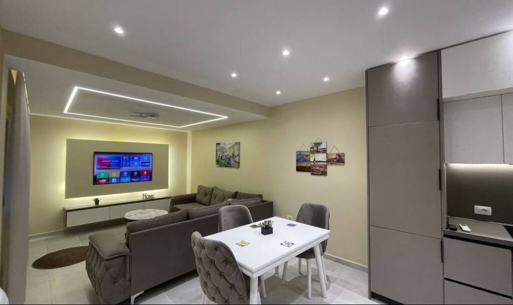 Affittasi 1+1 presso la Residenza Kodra e Diellit