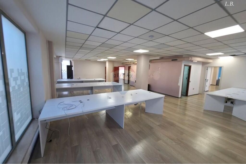 Ambient biznesi me qira prane qendres!