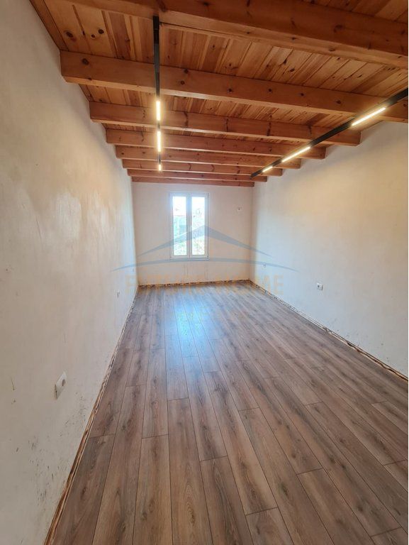 Qera, Ambient Biznesi, Kombinat