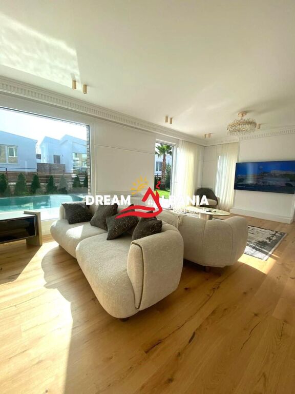 Super Ville di Lusso+Piscina in Affitto a Mjull Bathore, Residenza Elysium (ID 4251441)