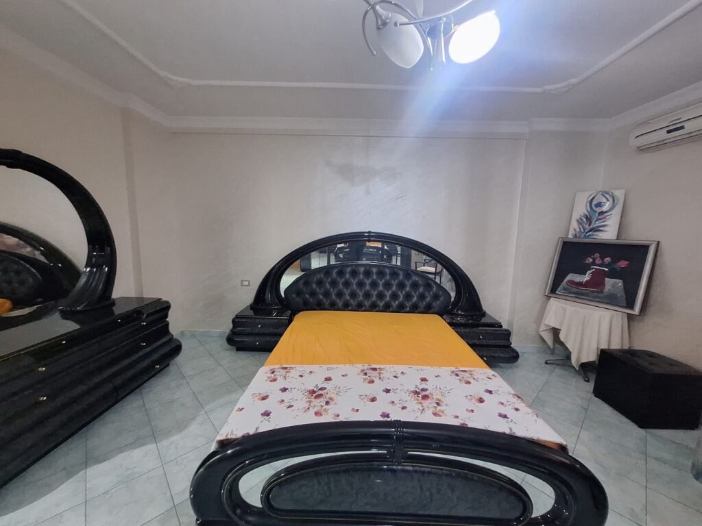 Shitet apartament 2+1+2 me post parkimi tek Dritan Hoxha!