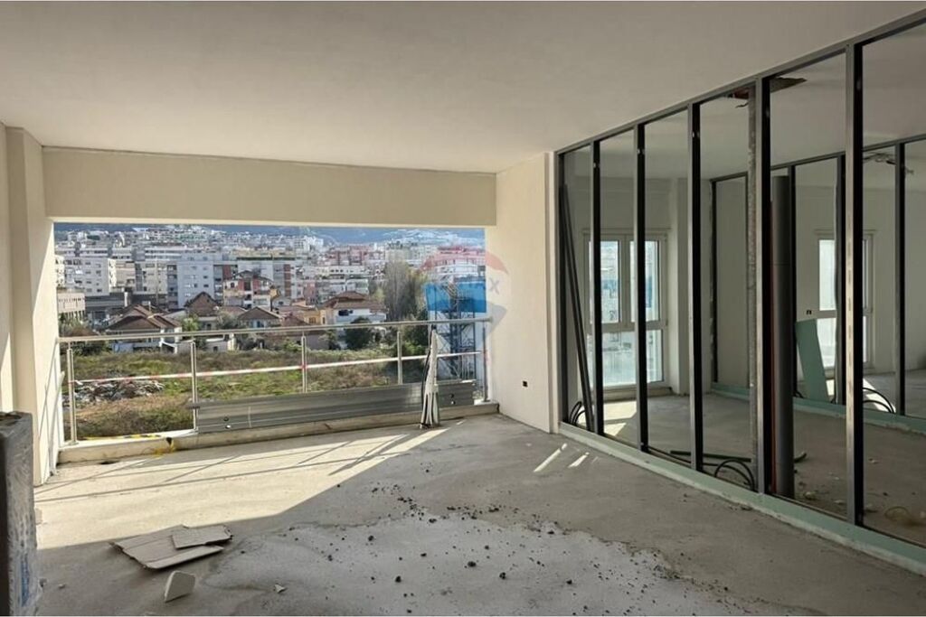 APARTMENT 3+1+2 FOR SALE IN KOMUNA E PARISIT