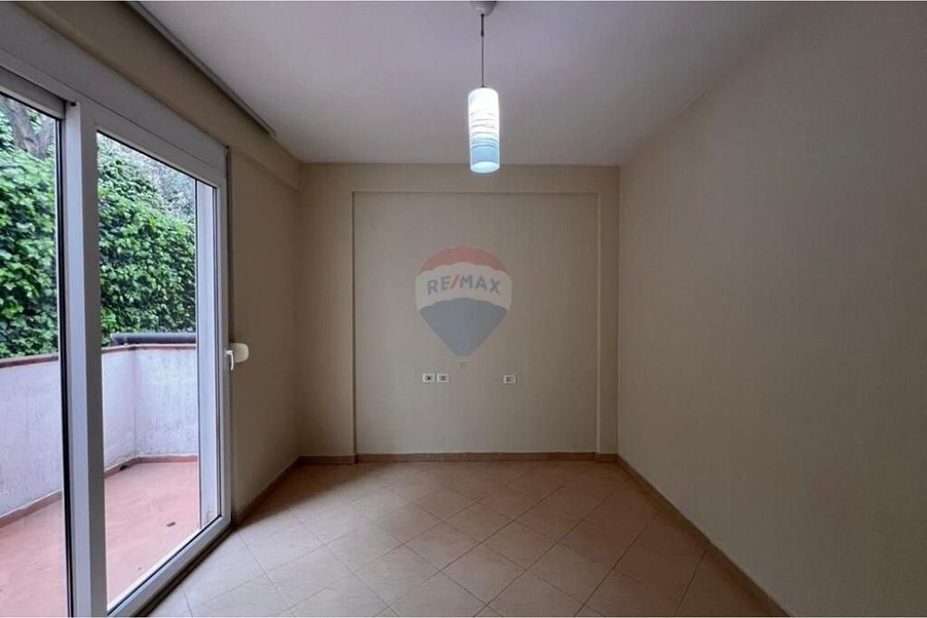 Dupleks in vendita a Kodra e Diellit!