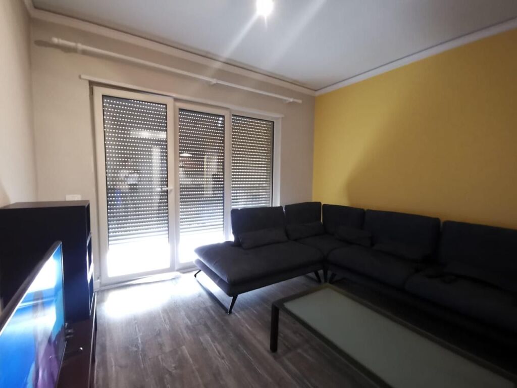 Apartament 1+1+ parkim ne Kompleksin Delijorgji