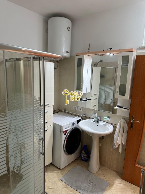 🏡 APARTAMENT ME QERA 1+1 – Qendër, Sotir Noka, Durrës