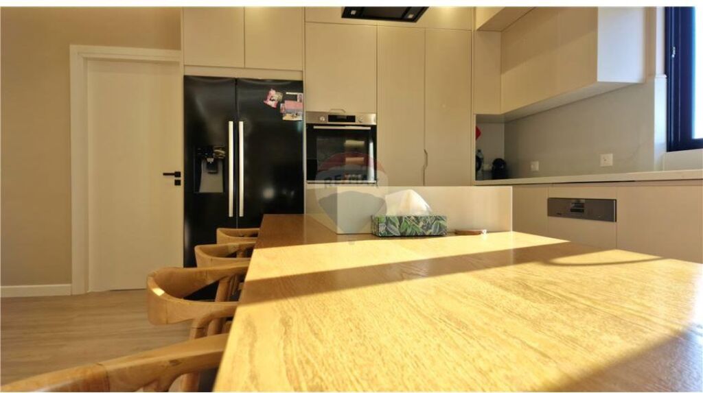 Apartament ne shitje , Uji i Ftohte