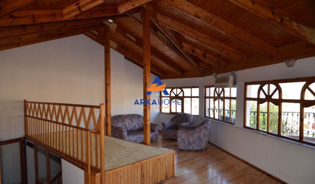 JEPET VILE ME QERA 4 KATE "RRUGA MIHAL GRAMENO, TREGU ELEKTRIK" 1500 EURO