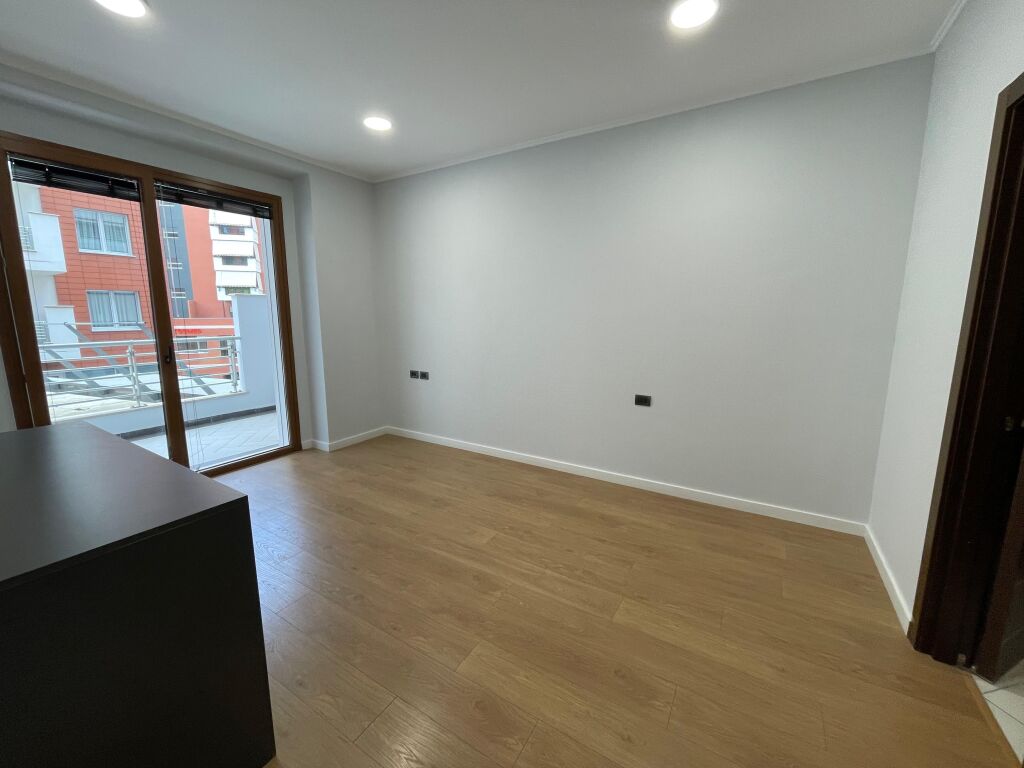 Office For Rent in Delijorgj