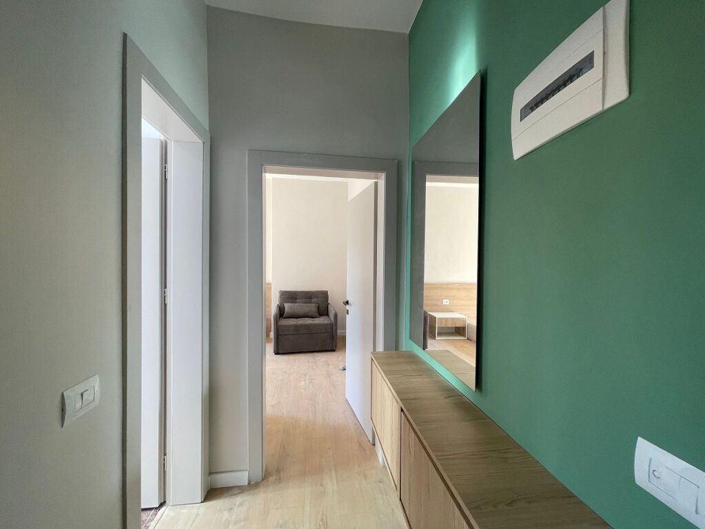 Apartament 1+1 me qera tek Rruga e Durrësit, Ish Ambasada Jugosllave