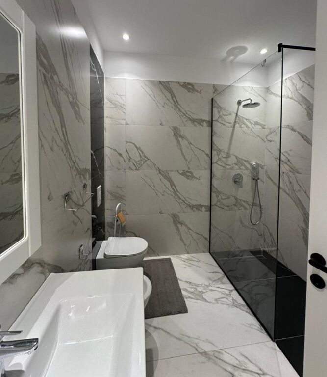 Jepet apartament 1+1 me qira 🏡✨ te Lion Park 1, Rruga e Elbasanit 📍