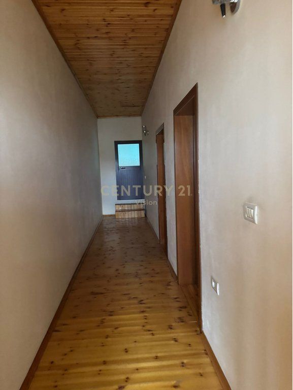 Shtëpi private dy kateshe per shitje prane Kolegjit Turk, Shkodër 135,000 €