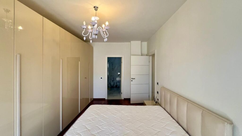 In Affitto: Appartamento 3+1 + 2 Bagni + 1 Posto Auto 🅿️ | 📍Giardino Zoologico (Palazzo Pavaroti) - €1.200 - 6° Piano - 145 m² || A 4 minuti a piedi dal Lago Artificiale 🏃🏻‍♂️