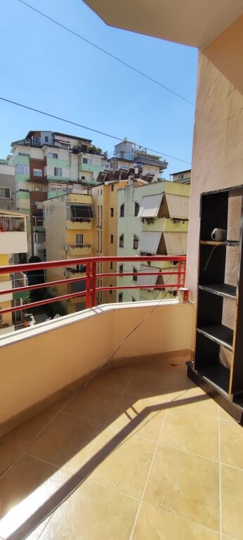 🏡 JEPET ME QERA APARTAMENT 2+1 + 2 BALLKONE