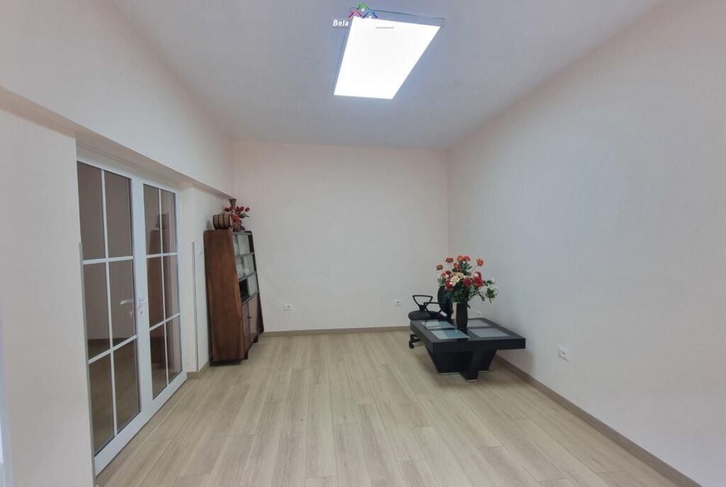Office for Rent at Mine Peza (ID BZ2895) Tirana