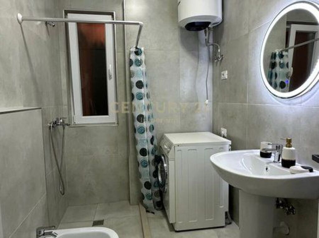 Apartment 1+1 for Rent  1 parking spot near 5 Maji!
