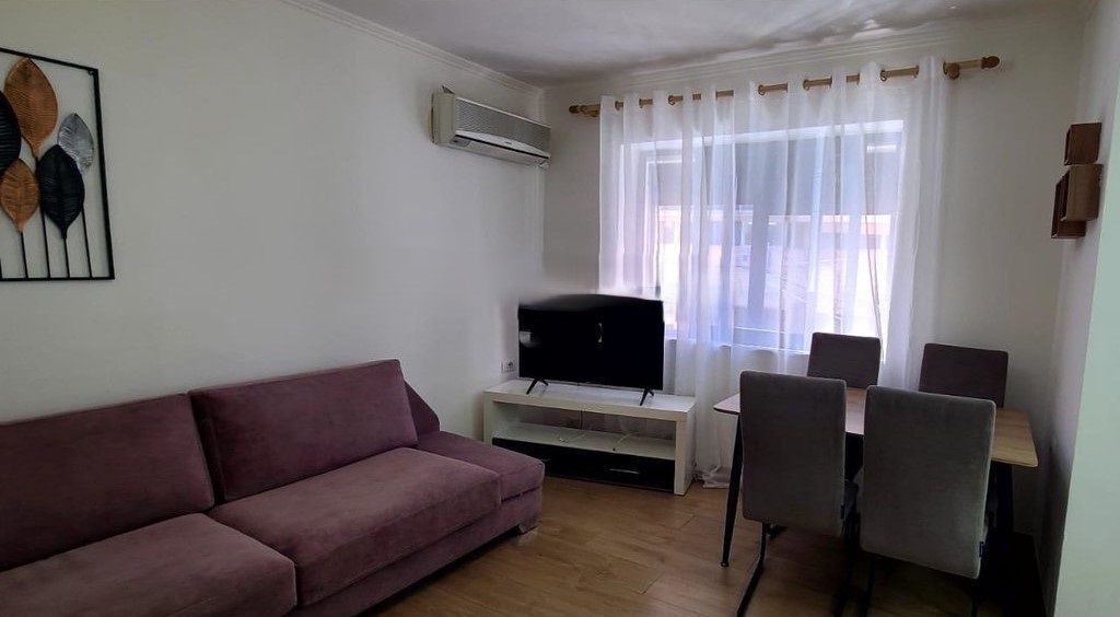 Jepet me qira – Apartament 1+1 në Rrugën Myslym Shyri