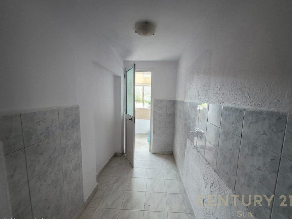 Apartament 1+1 për shitje – Rruga e Kavajës, pranë Garden Building! 130,000 €