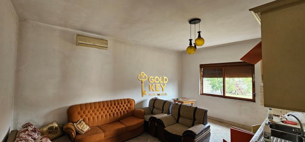 SHITET VILE PRIVATE 2 KATESHE 3+1 PLAZH DURRES