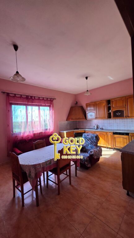 🏢✨ SHITET VIL 3-KATËSHE NË ZONËN E SHIJAKUT ✨🏢