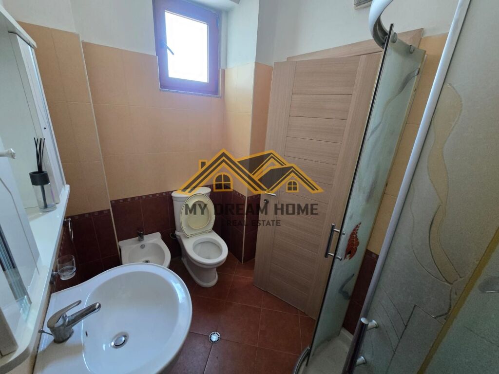 SHITET APARTAMENT 2+1+2 ISH-URT DURRËS
