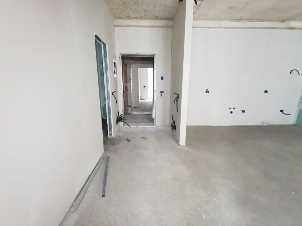 VENDESI APPARTAMENTO 1+1 NEL COMPLESSO GOLDEN GATE ( ALI DEM)  !