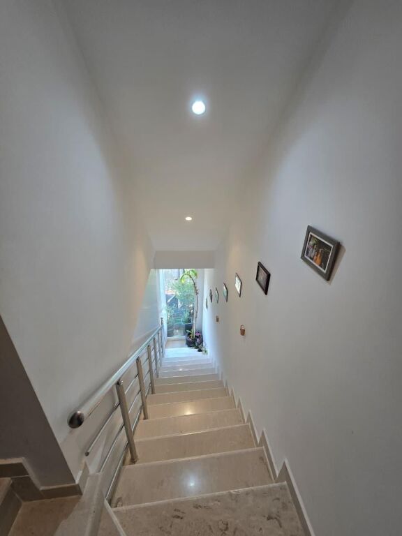 Shitet Duplex Modern tek Kodra e Diellit 2