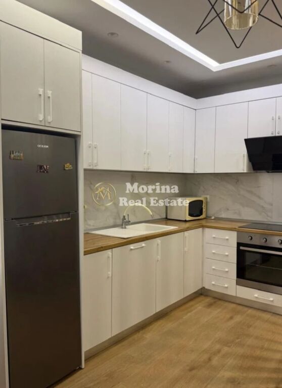 Rent | Apartment 2 + 1+2 | Kavaja Street | 650 €/month