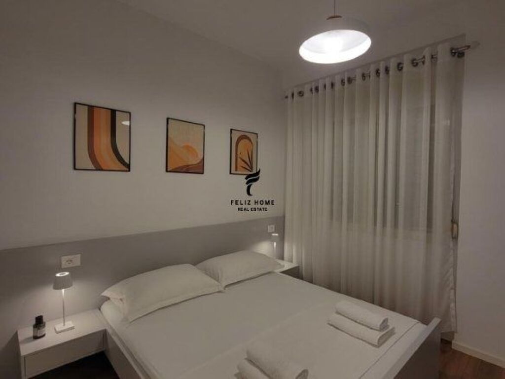 APARTAMENT ME QERA 1+1 RRUGA E DURRESIT 60.000 LEKE FH-65973