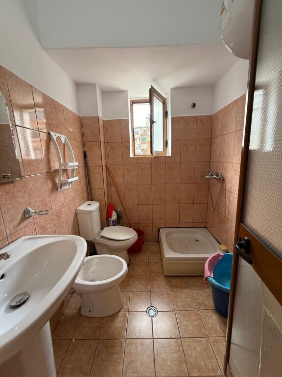 Apartament 1+1 per qira, Mine Peza