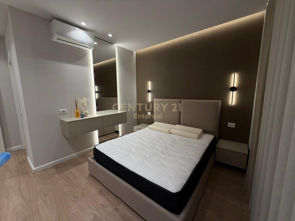 Super Appartamento 2+1+2 in Affitto presso Golden Tower – Via Mine Peza, Tirana