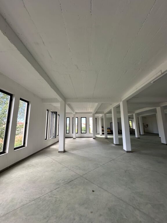 🏡 Shitet Godine 2 Kateshe ne Durres, prane Ures se Dajlanit