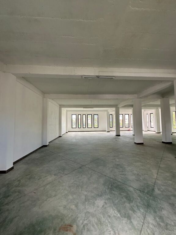 🏡 Shitet Godine 2 Kateshe ne Durres, prane Ures se Dajlanit