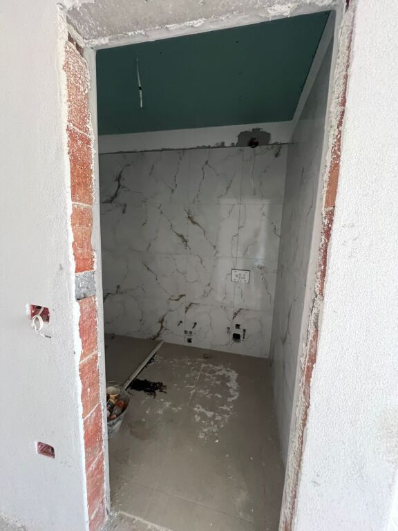 APARTAMENT 2+1 PER SHITJE NE PORCELAN