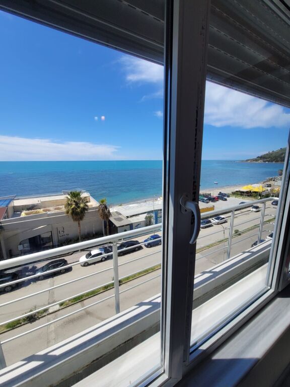 Appartamento 2+1+2, con vista mare in affitto, Currila Durres