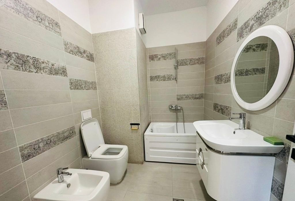 Ambient Per Qira Tek Kika 2 Komuna E Parisit