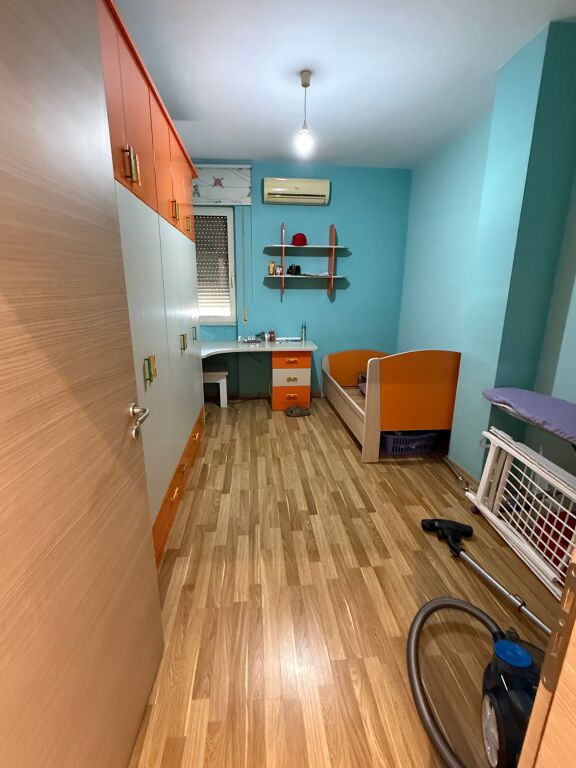 Jepet me qera apartament 2+1