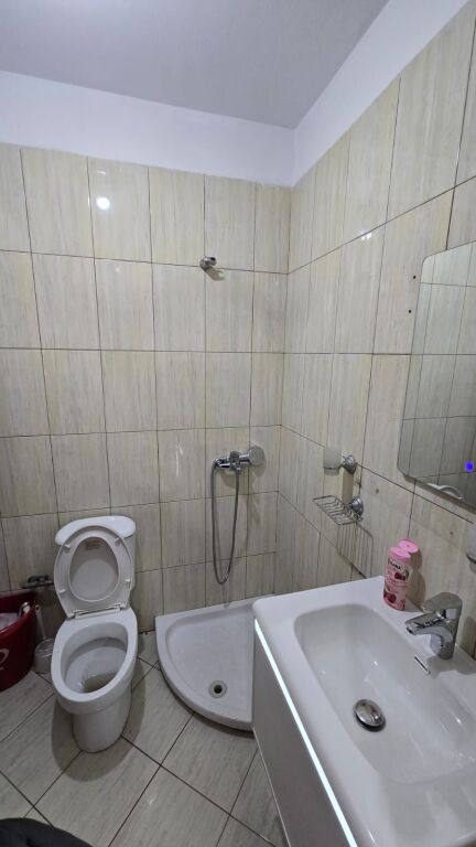 Qera , Apartament 1+1 , Pallati me shigjeta