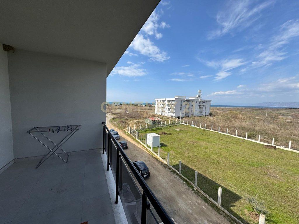 Garsoniere ne Tale 150m larg detit E mobiluar ne detaje 80,000 €