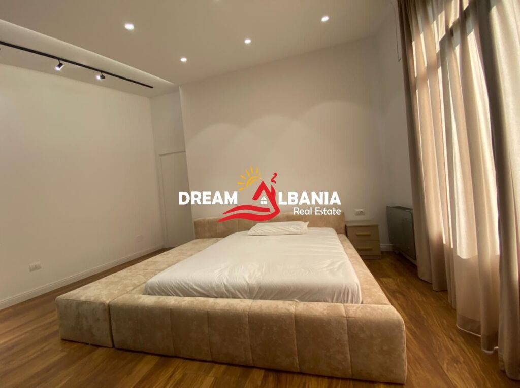 Super Ville di Lusso+Piscina in Affitto a Mjull Bathore, Residenza Elysium (ID 4251441)