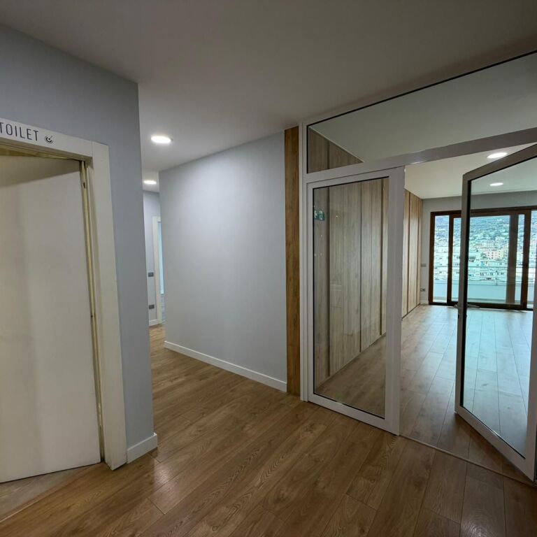 🏡 Jepet ambinet per zyre me qira te Kompleksi Delijorgji