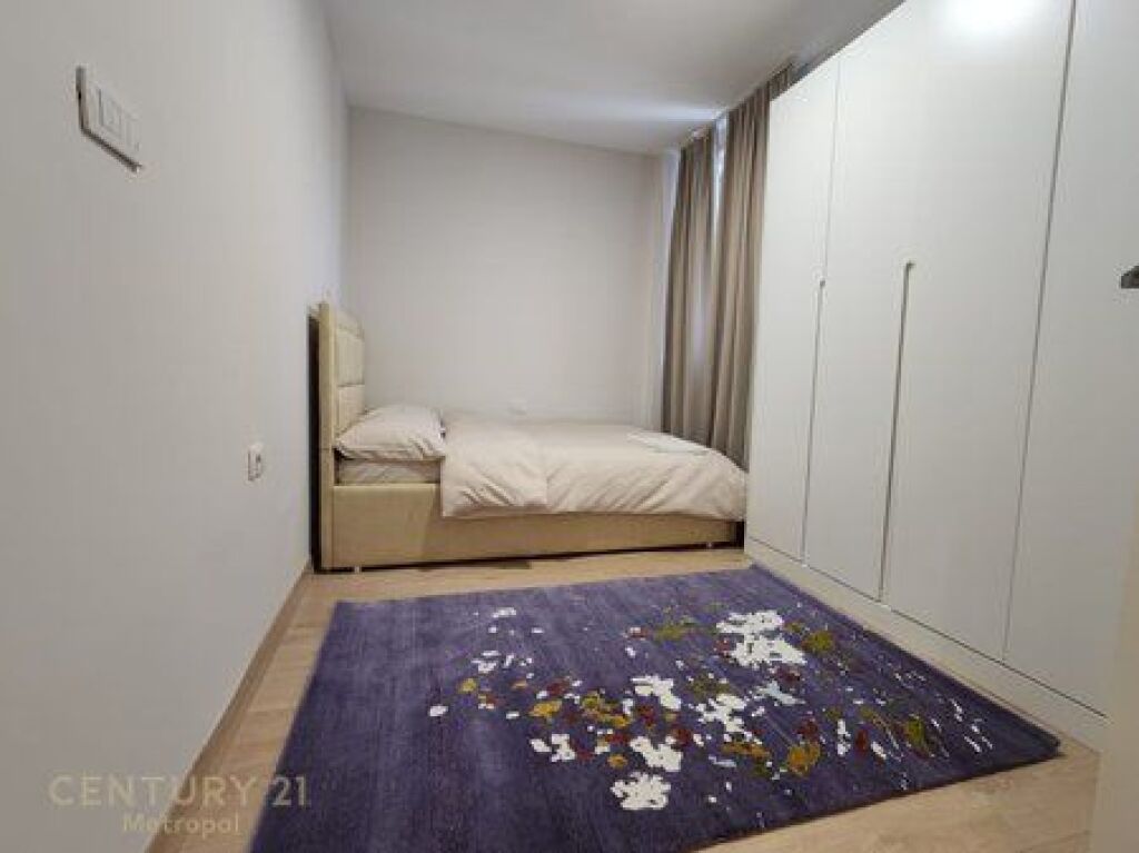 Apartament 3+1+2 tualete per qira Kopshti Botanik!