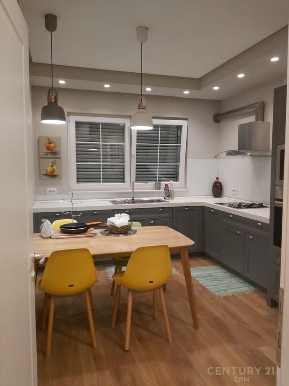 APARTAMENT 1+1 ME KUZHINE ME VETE ME QERA NE MYSLYM SHYR