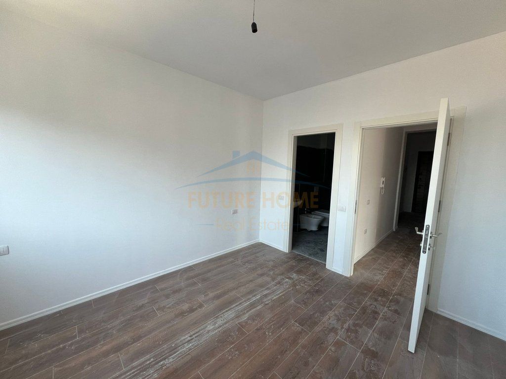 Shitet apartament 2+1+2+post parkimi Kompleksi Asl 2